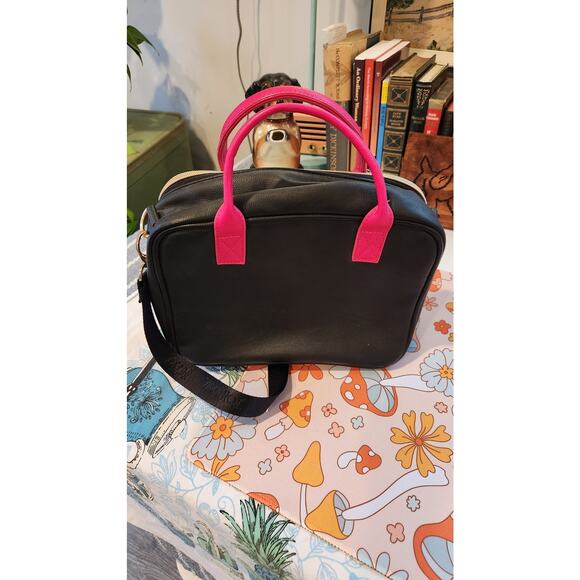 Betsey Johnson Paparazzi Lunch Tote Bag, Stylish Insulated Cooler, Chic & Fun - Picture 4 of 12